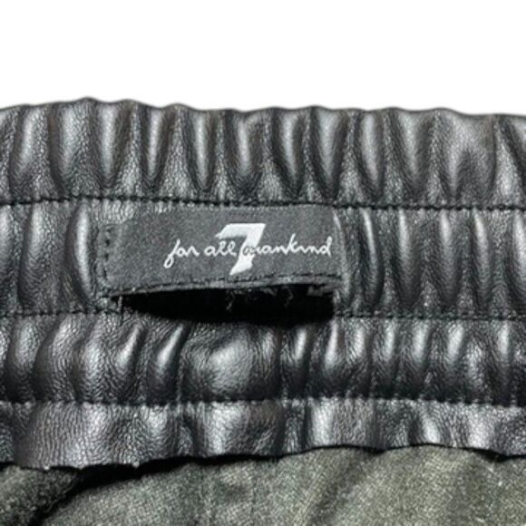 7 For All Mankind Faux Leather Pants Large Women Black High Rise Vegan Cargo EUC - Picture 3 of 16